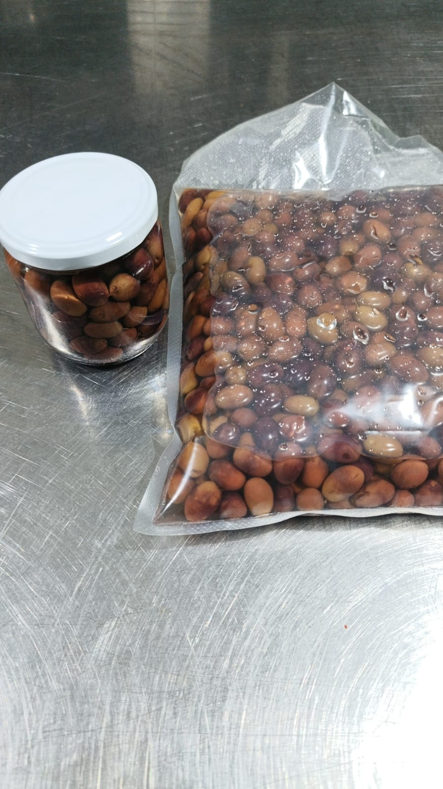 Olive Taggiasche in salamoia